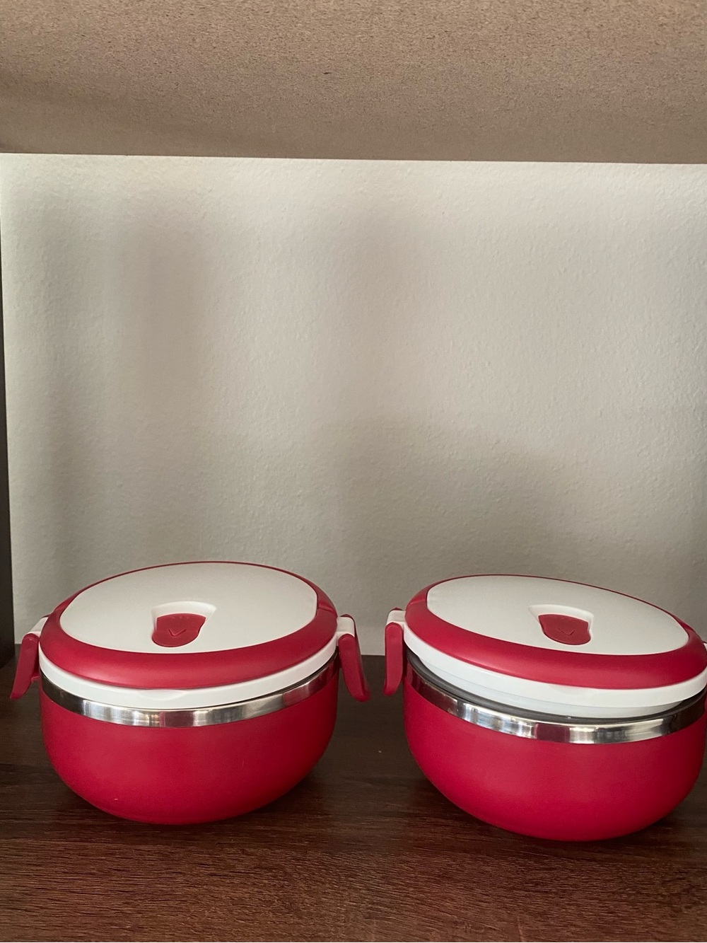 Red Insulated Food Storage Bowls with Airtight Lids